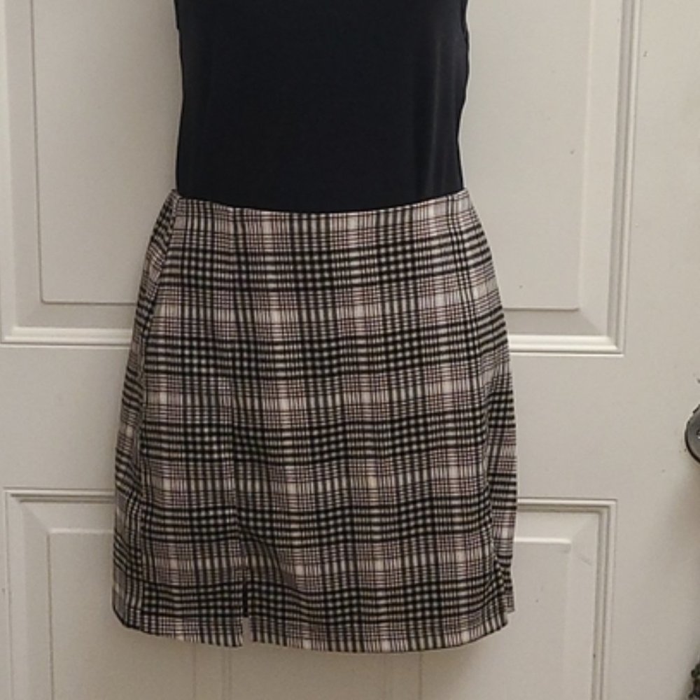 Eyeshadow Plaid Skirt
